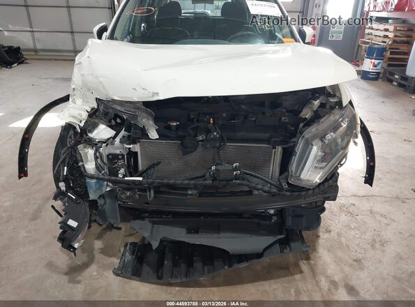 5N1AT2MT8HC845132 2017 NISSAN ROGUE White 