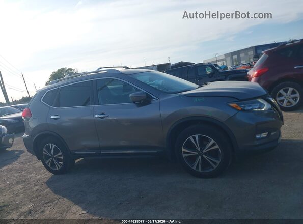 5N1AT2MV1HC777239 2017 NISSAN ROGUE Gray Rear interior view