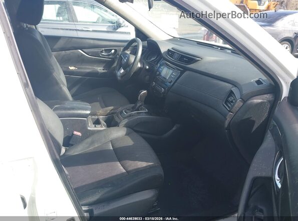 5N1AT2MV1HC882847 2017 NISSAN ROGUE White 