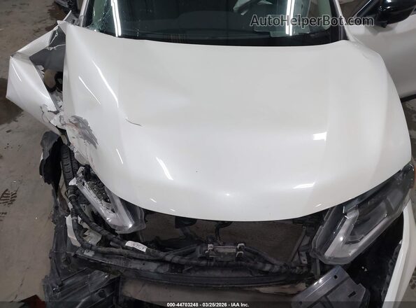 5N1AT2MV1JC773567 2018 NISSAN ROGUE White 