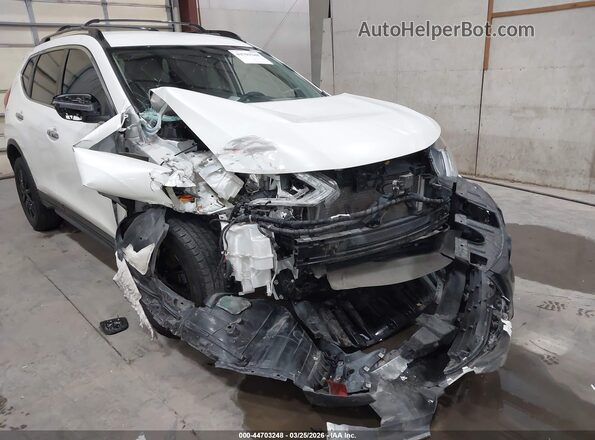 5N1AT2MV1JC773567 2018 NISSAN ROGUE White 