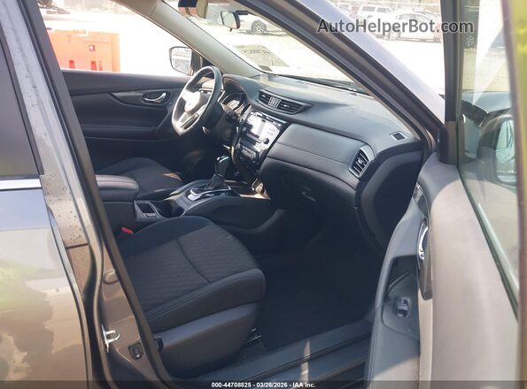 5N1AT2MV4HC896502 2017 NISSAN ROGUE Gray 