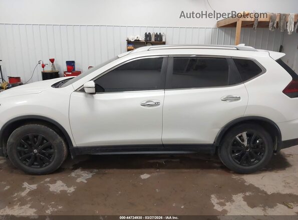5N1AT2MV5LC737447 2020 NISSAN ROGUE Белый Панорамный вид салона 360°