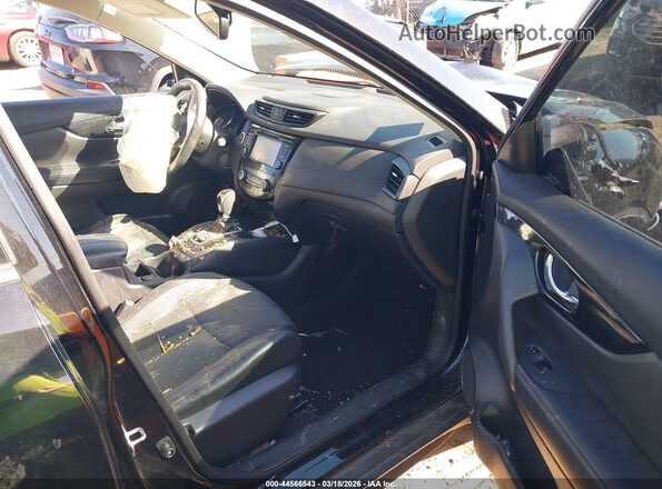 5N1AT2MV8HC832852 2017 NISSAN ROGUE Black Front interior view