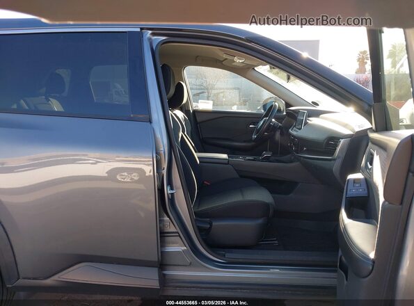 5N1AT3BA2MC804450 2021 NISSAN ROGUE Silver Вид салону спереду