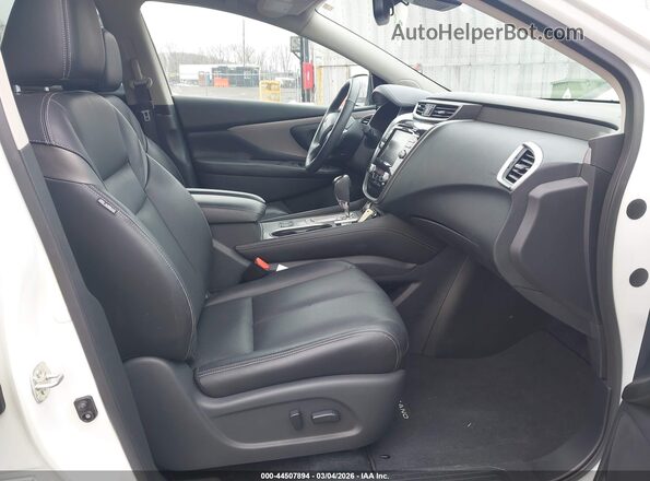 5N1AZ2CJ3PC109177 2023 NISSAN MURANO White Front interior view