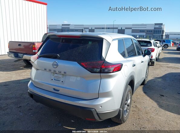5N1BT3AA2SC852873 2025 NISSAN ROGUE Silver Задня права чверть