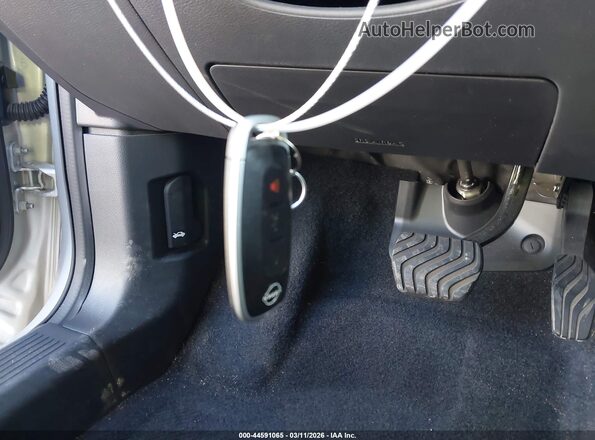 5N1BT3AA2SC852873 2025 NISSAN ROGUE Silver Вид панелі приладів