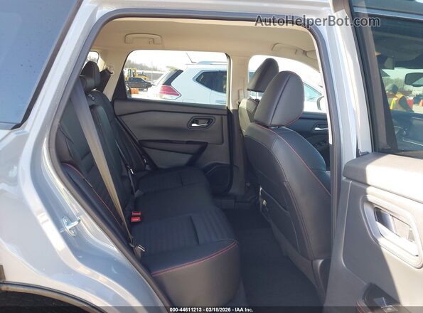 5N1BT3BB1TC704805 2026 NISSAN ROGUE Серый Вид наклейки с VIN-кодом