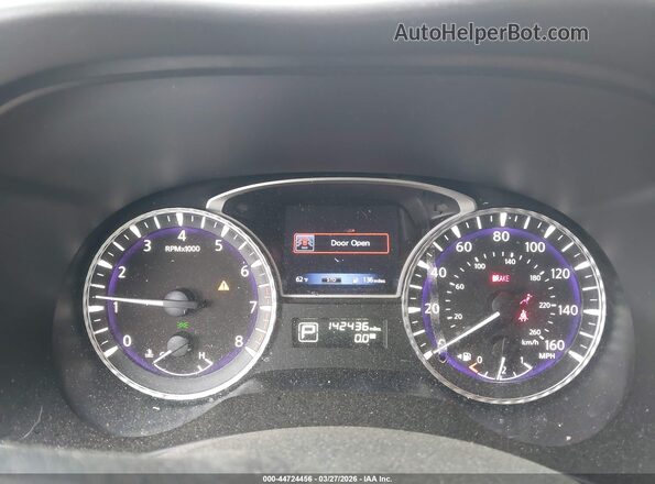 5N1DL0MN2HC555102 2017 INFINITI QX60 Silver Rear seats view