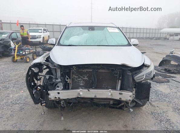 5N1DL0MN2HC555102 2017 INFINITI QX60 Silver Rear interior view