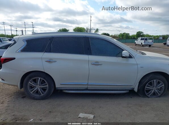 5N1DL0MN9HC540256 2017 INFINITI QX60 White Vista interior trasera