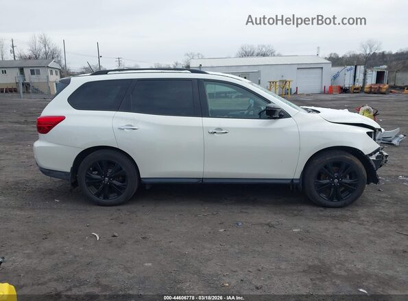 5N1DR2MM0JC643427 2018 NISSAN PATHFINDER White Vista interior trasera