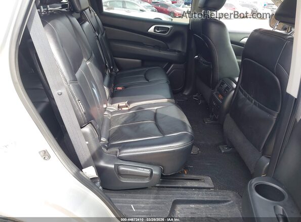 5N1DR2MM1KC630140 2019 NISSAN PATHFINDER Silver 