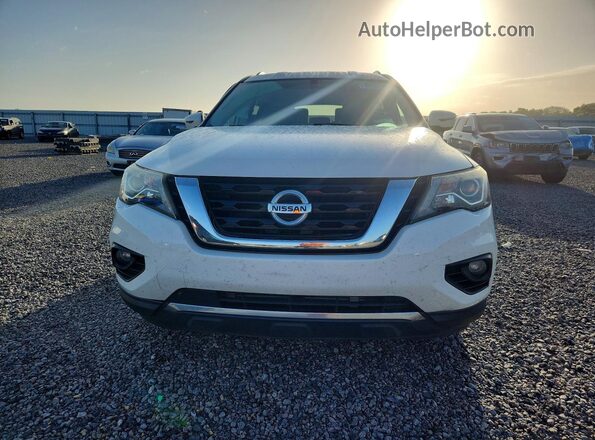 5N1DR2MN8JC639439 2018 NISSAN PATHFINDER White Вид спереду