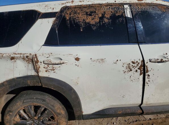 5N1DR3AC6RC248889 2024 NISSAN PATHFINDER White Vista de los asientos traseros
