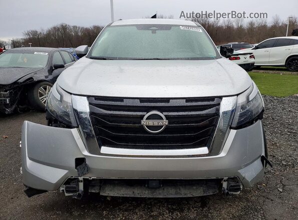 5N1DR3BA9RC251735 2024 NISSAN PATHFINDER Silver Դիմացի տեսք