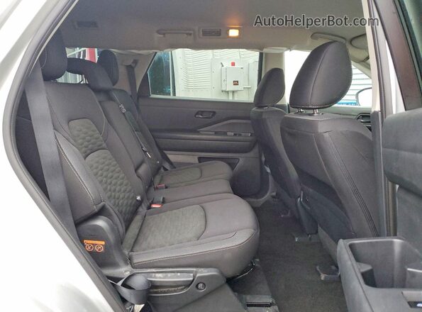 5N1DR3BA9RC251735 2024 NISSAN PATHFINDER Silver Սալոնի հետևի տեսք