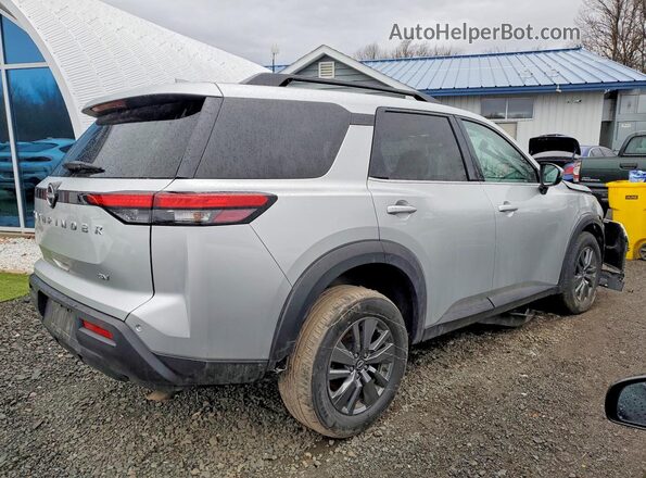 5N1DR3BA9RC251735 2024 NISSAN PATHFINDER Silver Հետևի աջ