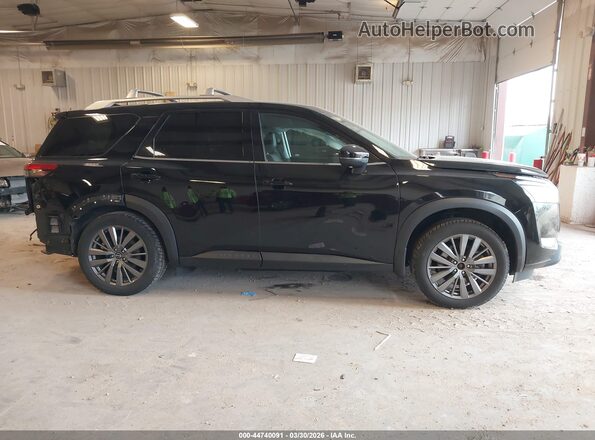 5N1DR3CD3NC222556 2022 NISSAN PATHFINDER Black Rear interior view