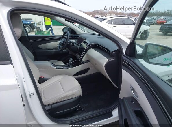 5NMJFCAE2PH258495 2023 HYUNDAI TUCSON White Вид салону спереду