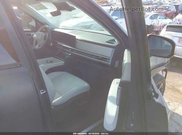 5NMP5DG18SH037791 2025 HYUNDAI SANTA FE Серый Вид салона спереди