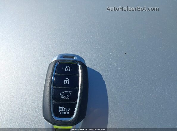 5NMS33AD8LH168590 2020 HYUNDAI SANTA FE Silver Widok deski rozdzielczej