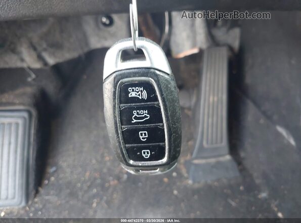 5NMS53AD8KH036759 2019 HYUNDAI SANTA FE Белый Вид панели приборов