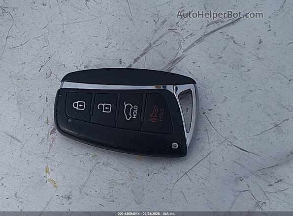 5NMZUDLB5HH026685 2017 HYUNDAI SANTA FE SPORT Navy Вид панели приборов
