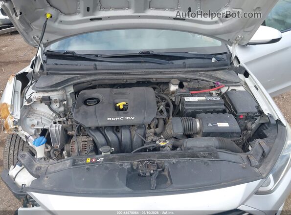 5NPD74LF3HH071647 2017 HYUNDAI ELANTRA Silver Vista trasera