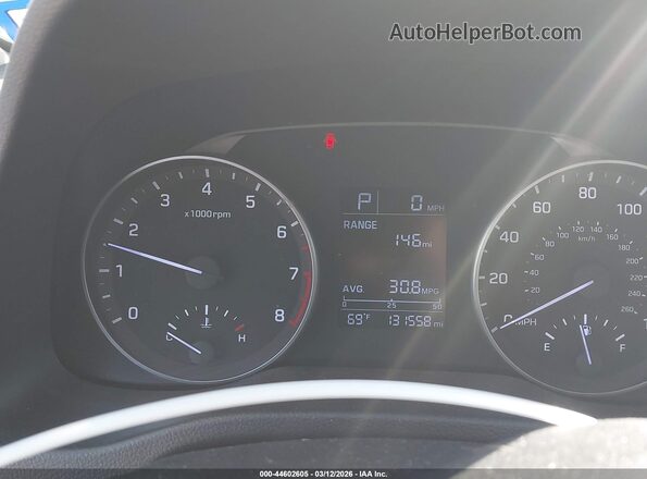 5NPD74LF9HH163376 2017 HYUNDAI ELANTRA Silver 