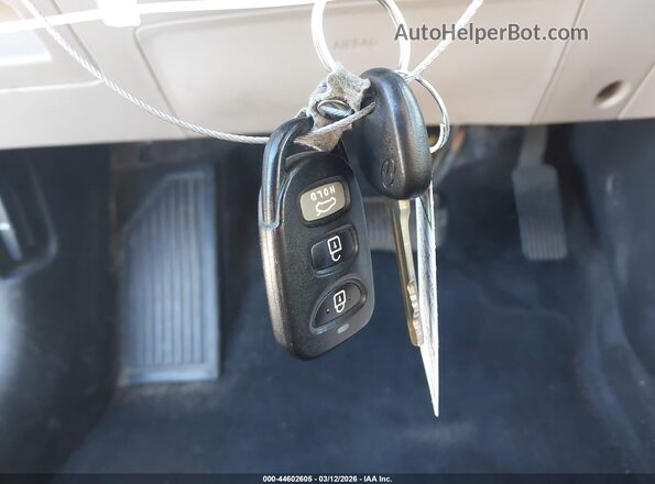 5NPD74LF9HH163376 2017 HYUNDAI ELANTRA Silver წინა პანელის ხედი