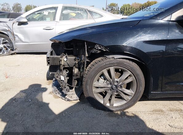 5NPD84LF2JH315341 2018 HYUNDAI ELANTRA Black 