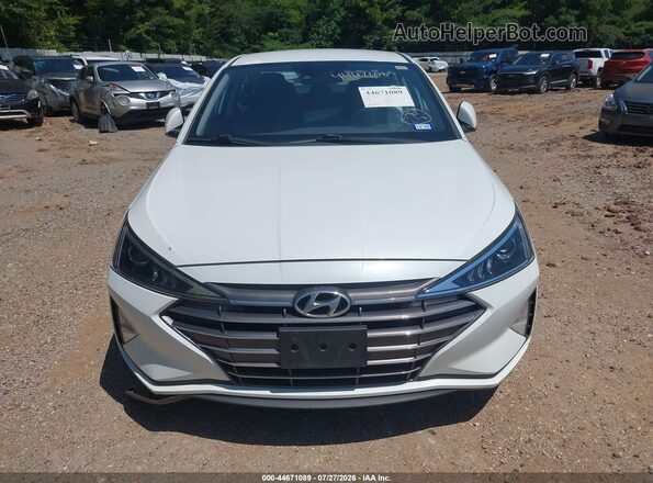 5NPD84LF2KH418700 2019 HYUNDAI ELANTRA White Rear interior view