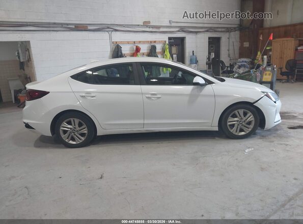 5NPD84LF5KH454221 2019 HYUNDAI ELANTRA White უკანა სალონის ხედი