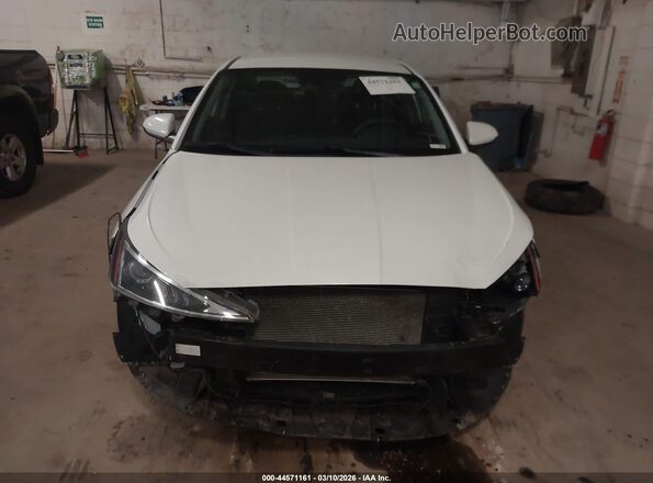 5NPD84LF5KH469219 2019 HYUNDAI ELANTRA White ხელსაწყოთა პანელის ხედი