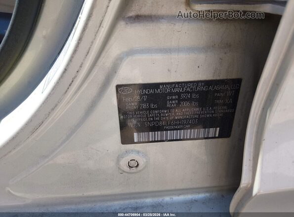 5NPD84LF6HH197403 2017 HYUNDAI ELANTRA Beige Widok komory silnika