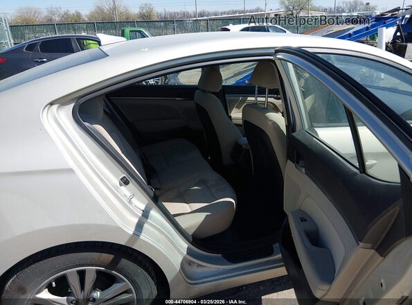 5NPD84LF6HH197403 2017 HYUNDAI ELANTRA Beige Widok naklejki z numerem VIN