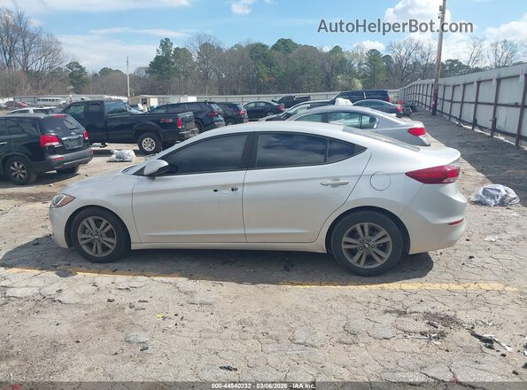 5NPD84LF6JH306948 2018 HYUNDAI ELANTRA Gray Vista interior trasera