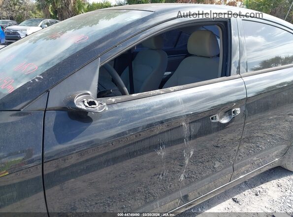 5NPD84LF9HH002751 2017 HYUNDAI ELANTRA Black წინა ხედი