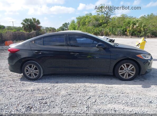 5NPD84LF9HH002751 2017 HYUNDAI ELANTRA Black უკანა სალონის ხედი