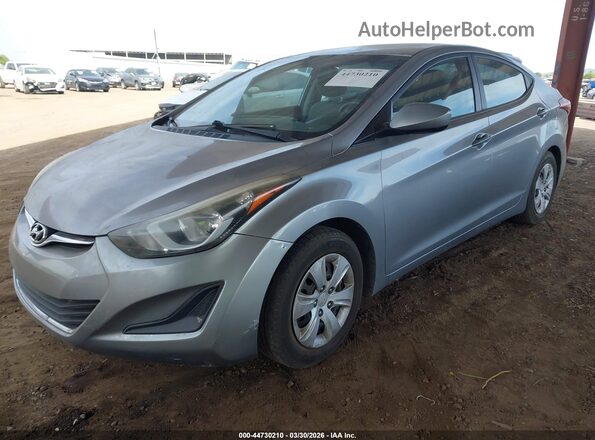 5NPDH4AE1GH702269 2016 HYUNDAI ELANTRA Silver Vista tres cuartos delantera izquierda