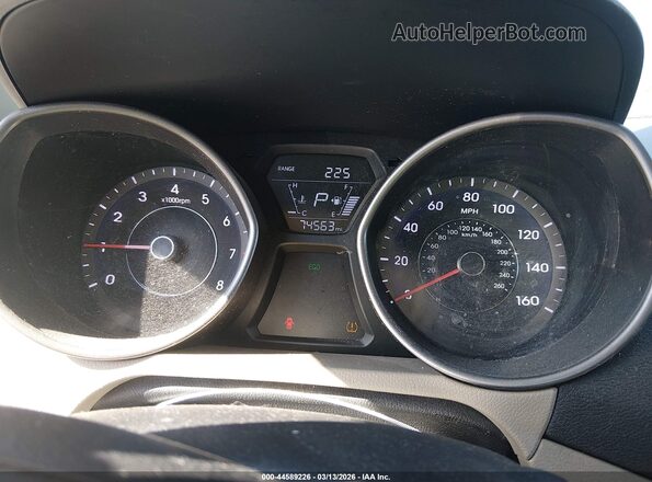 5NPDH4AE3GH786482 2016 HYUNDAI ELANTRA White Vista de los asientos traseros