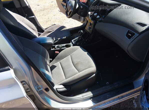 5NPDH4AE4GH705344 2016 HYUNDAI ELANTRA Silver Vista interior delantera