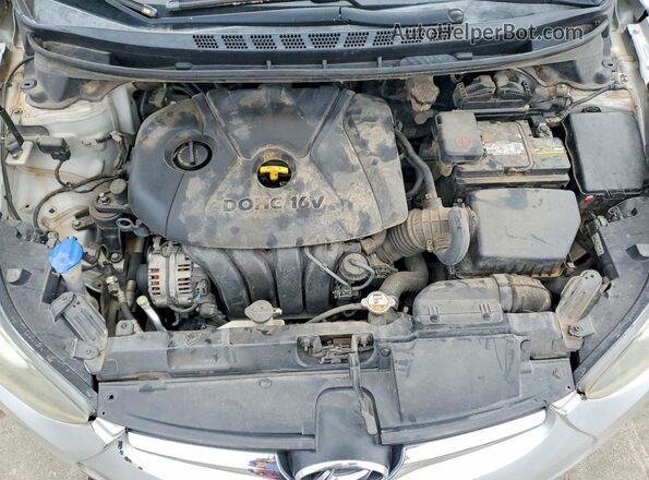 5NPDH4AE4GH716165 2016 HYUNDAI ELANTRA Silver Rear interior view