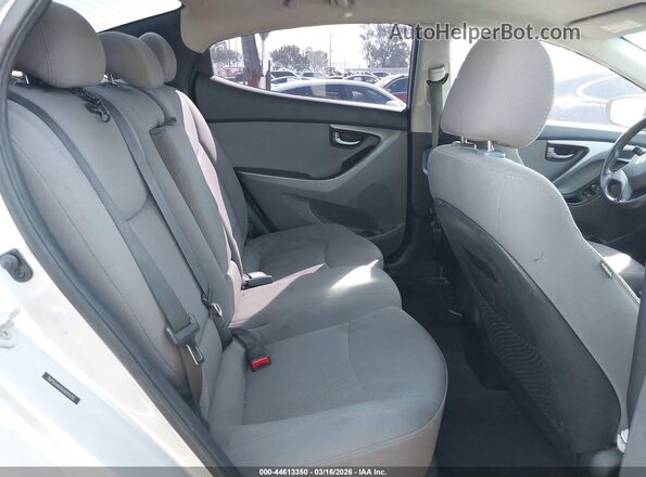 5NPDH4AE6GH695092 2016 HYUNDAI ELANTRA Gray 