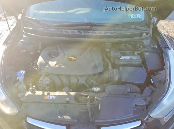 5NPDH4AE6GH730181 2016 HYUNDAI ELANTRA Черный Вид задней части салона