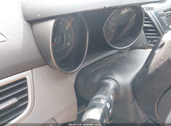 5NPDH4AE6GH787402 2016 HYUNDAI ELANTRA Red Вид задніх сидінь