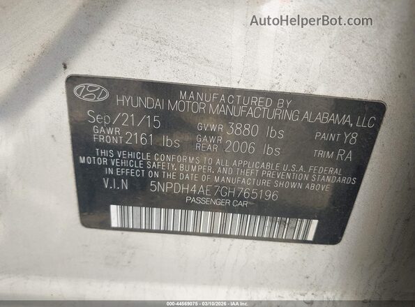 5NPDH4AE7GH765196 2016 HYUNDAI ELANTRA Silver Вид підкапотного простору