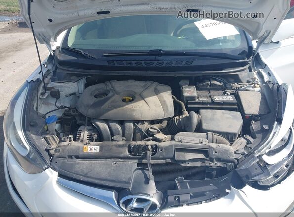 5NPDH4AE8GH675958 2016 HYUNDAI ELANTRA White 